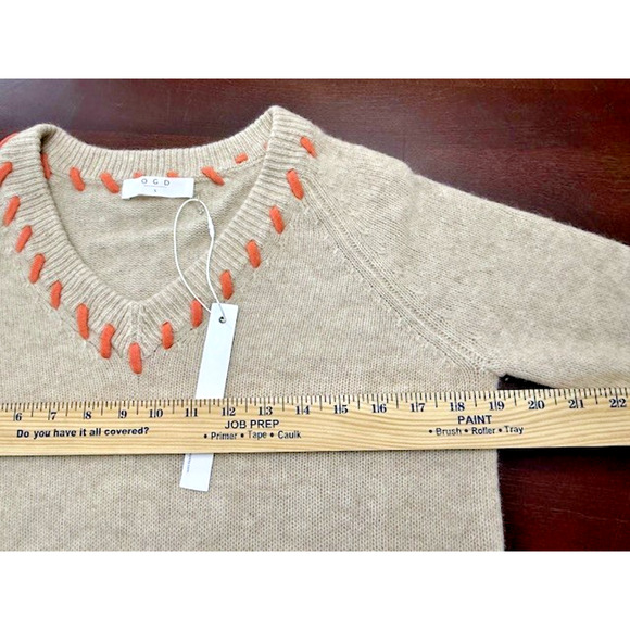 One Grey Day Cashmere V Neck Oatmeal Orange Stitch Sweater Size Small NWT $378 - Picture 7 of 8